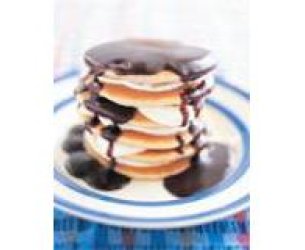 Panquecas de Maçãs com Cobertura de Chocolate