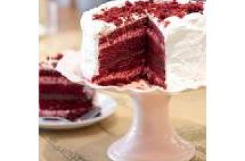 Bolo Veludo Vermelho (Red Velvet Cake)