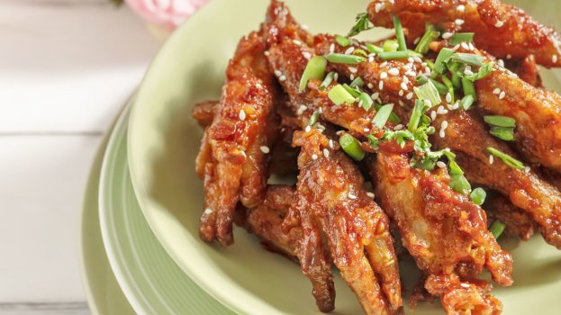 Pé de galinha frito Pé de galinha frito