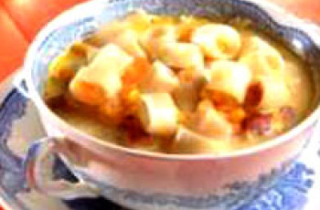 Sopa de Macarrão, Milho e Lingüiça Defumada