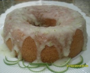 Bolo de Limão com Cobertura