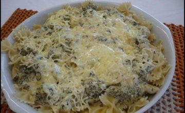 Macarrão Penne Com Queijo E Creme De Leite