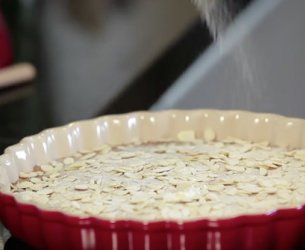 Bolo de Chocolate Branco com Framboesa