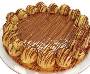 Saint-Honoré de Chocolate