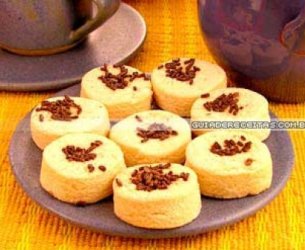 Petit-four