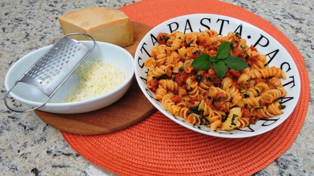 fusilli ao molho de linguiça toscana/cybercook