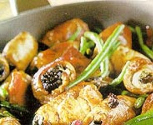 Bife Rolê de Lombo com Ameixas