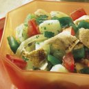 Salada de Alface com Pepino e Pão Sírio