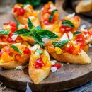 Bruschetta com Tomates Coloridos