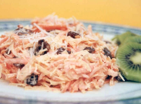 Salada De Cenoura Com Uva Passa E Coco