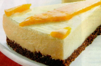 Torta de Leite Condensado com Cream Cheese e Manga