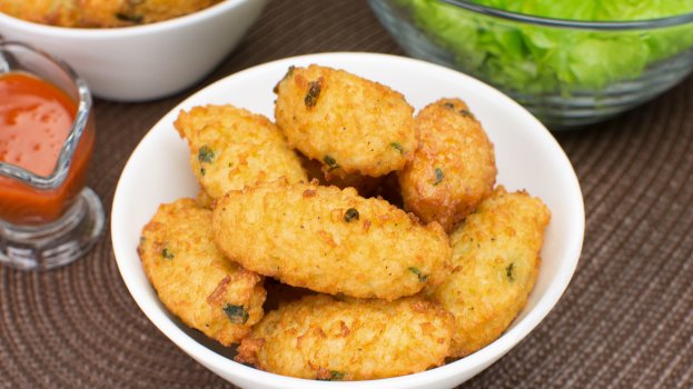 Bolinho de Arroz com Carne Moída