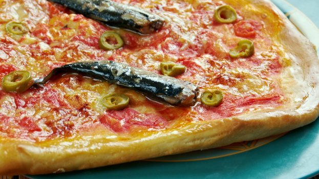Pizza de sardinha Pizza de sardinha