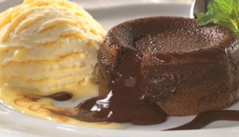 Petit Gateau de Chocolate Petit Gateau de Chocolate