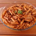 Penne ao Molho de Carne e Vinho tinto