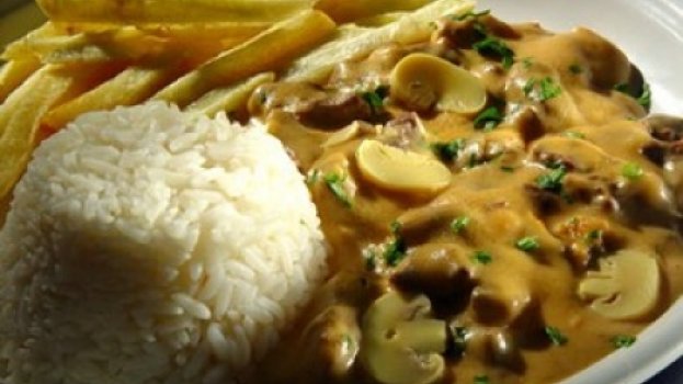 strogonoff de frango com cogumelos/cybercook