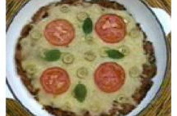 Linguizza ( pizza de linguiça)