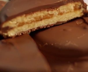 Alfajor Castle Of Illusion