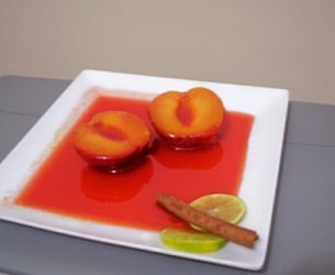 Falso Confit de Ameixa em Calda Cítrica Diet