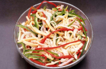 Salada de Frango com Passas e Azeitona