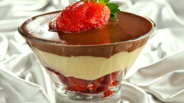 Sobremesa de morangos Sobremesa de morangos