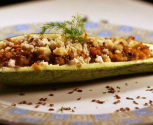 Abobrinha Recheada de Carne Moída