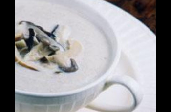 Sopa cremosa de champignons
