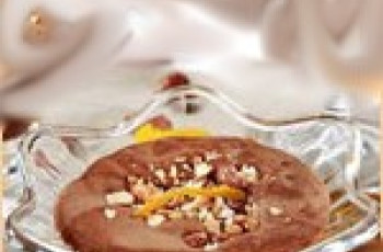 Mousse de Chocolate com Amêndoas