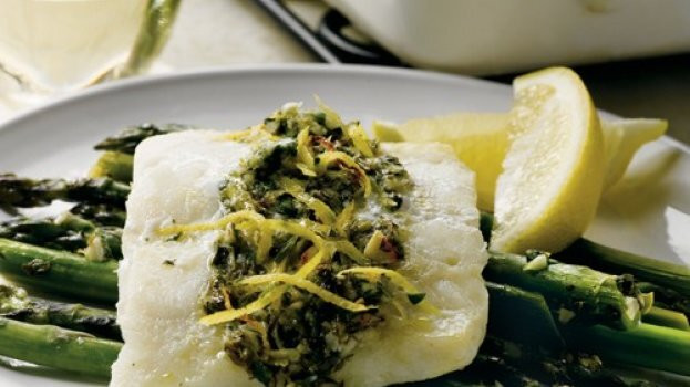 Bacalhau cítrico com aspargos Bacalhau cítrico com aspargos