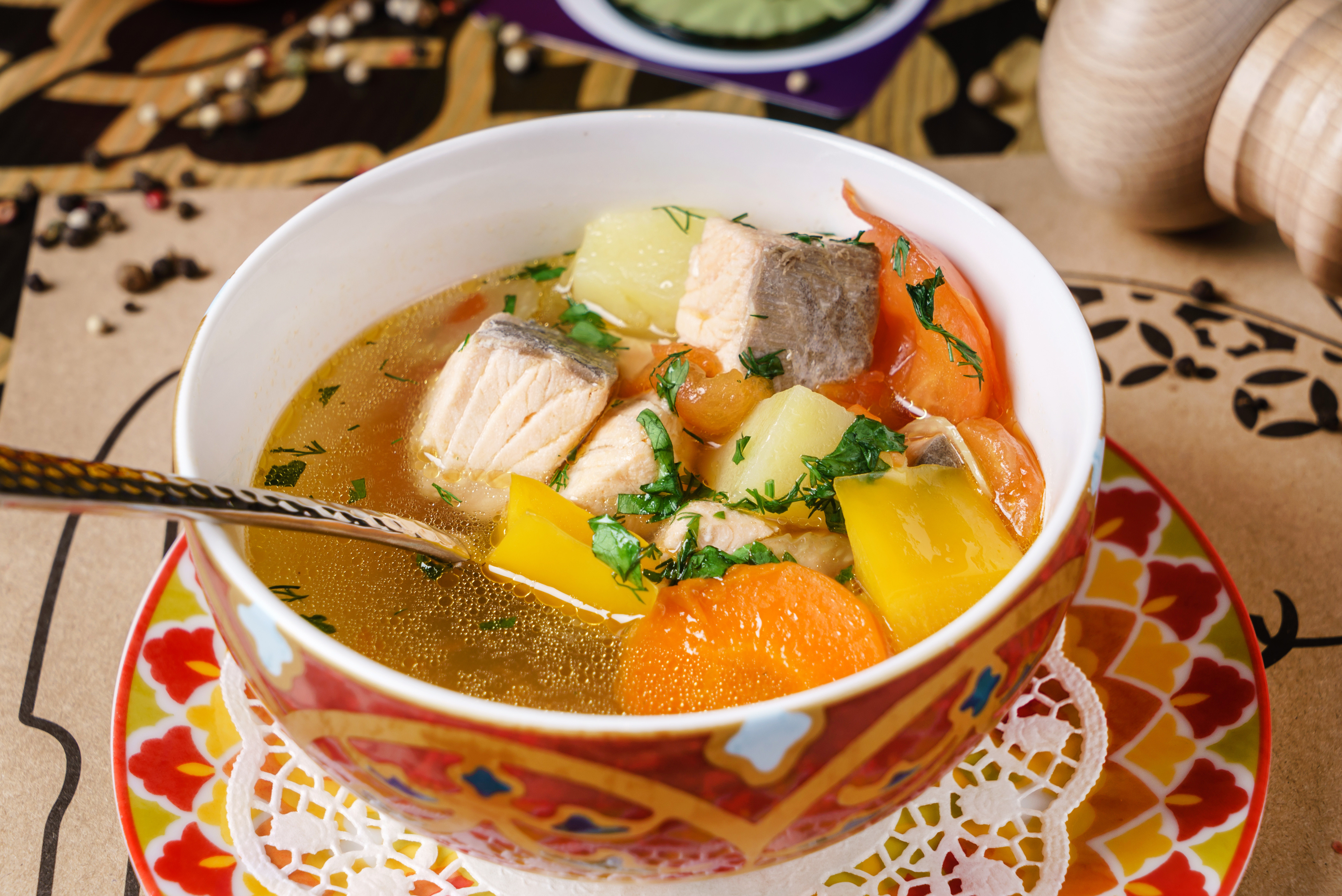 Классический суп из рыбных консервов. Суп Сопа де Пескадо. Рыбная чорба. • Рыбная похлёбка (caldo de pescado). Касуэла.
