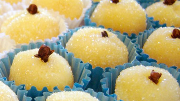 Como fazer beijinho com 4 ingredientes Como fazer beijinho com 4 ingredientes