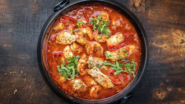 Filé de pescada ao molho Filé de pescada ao molho