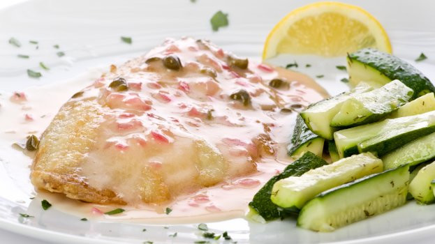 Filé de Tilápia Assado no Molho de Requeijão Filé de Tilápia Assado no Molho de Requeijão