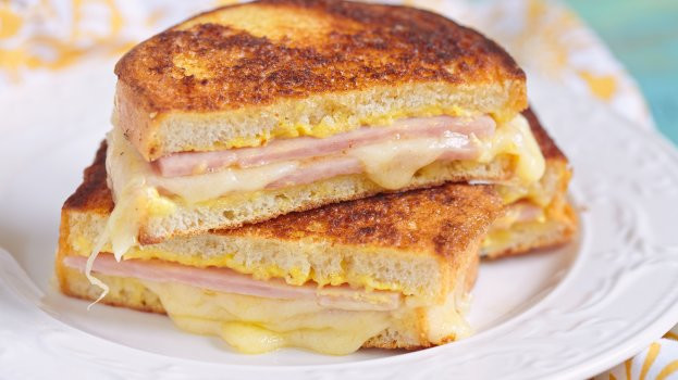 Misto quente de sanduicheira ou tostex Misto quente de sanduicheira ou tostex