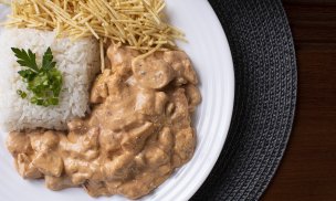 por Aldenôra Finizola de Oliveira