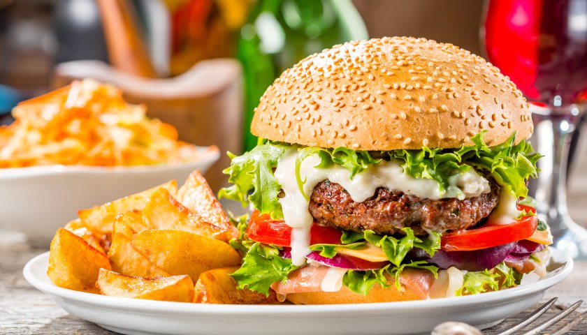 Hambúrguer de pernil Hambúrguer de pernil