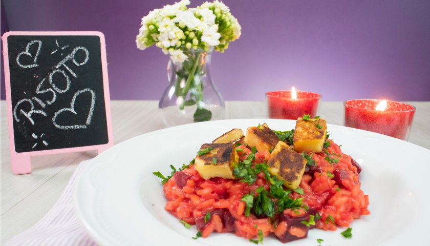 Risoto de Beterraba Com Queijo Coalho Tostado Risoto de Beterraba Com Queijo Coalho Tostado