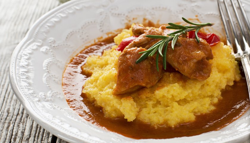 Polenta com frango Polenta com frango