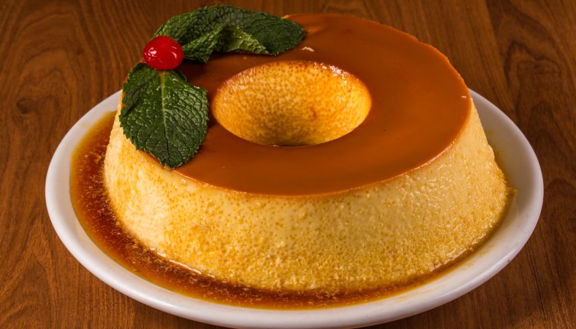 Pudim de pão com leite condensado e passas Pudim de pão com leite condensado e passas