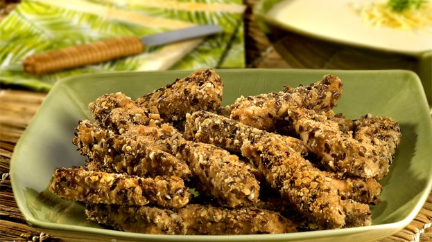 Iscas de Salmão com Molho de Queijo Iscas de Salmão com Molho de Queijo