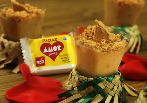 Brigadeiro de Paçoca no Copinho Brigadeiro de Paçoca no Copinho