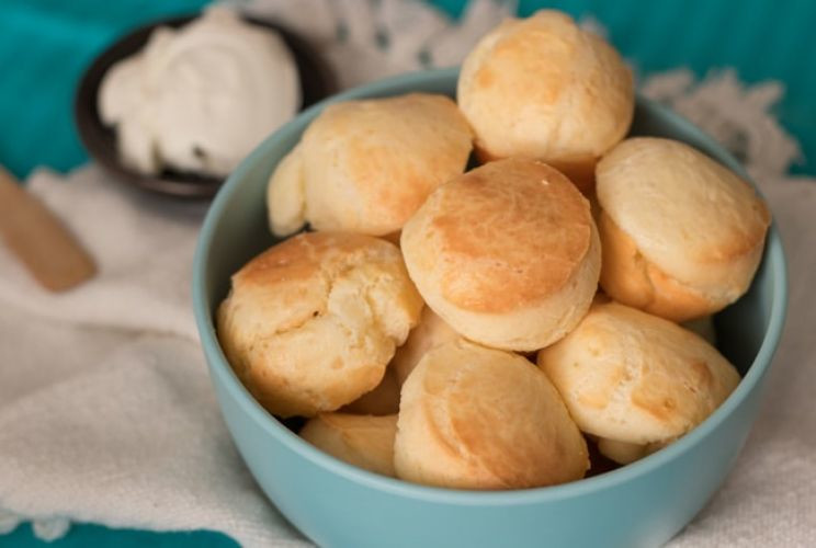 Receita de Pão de Queijo Proteico de Batata Doce | CyberCook