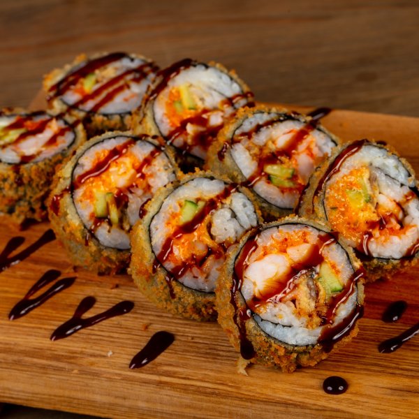 Featured image of post Sushi Empanado Fotos De Sushi Frito / Deliciosa receta de rollo de sushi empanizado con salmon y queso philadelphia, facil de preparar y explicado paso a paso.