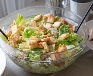 Salada Caesar