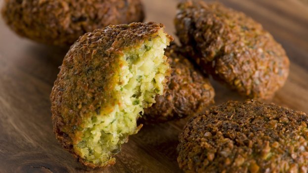 Falafel (Bolinho de Grão de Bico Vegano) Falafel (Bolinho de Grão de Bico Vegano)