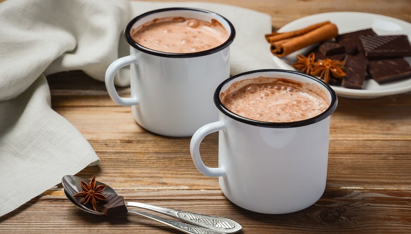 Chocolate quente com canela