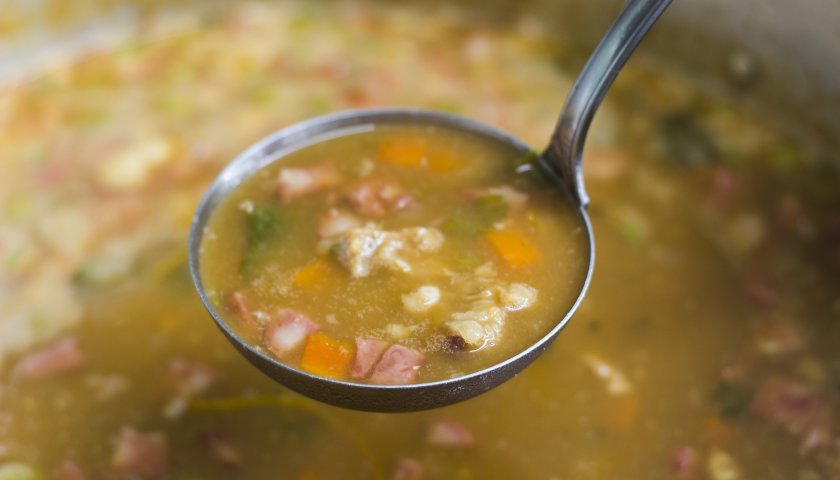 Caldo de Mocotó