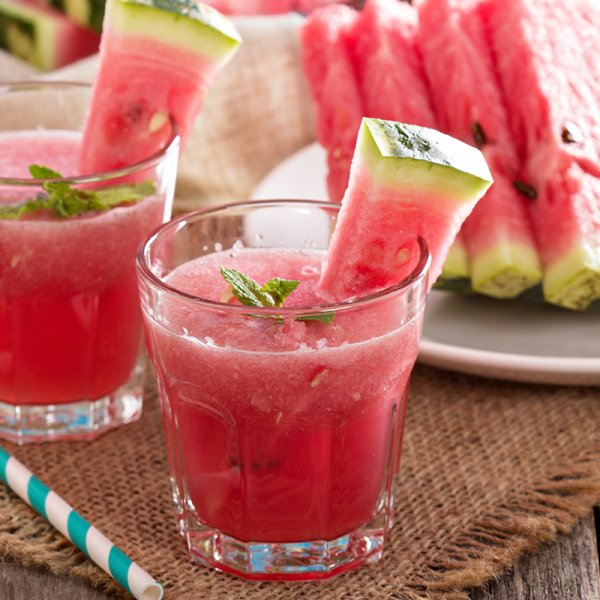 Receita de Drink de Melancia Sem Álcool CyberCook