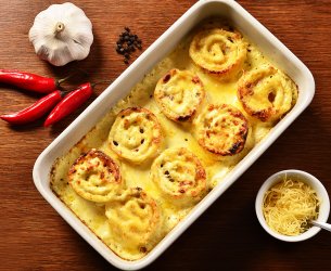 Rocambole com massa de pastel