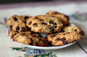Cookies de Manteiga de Amendoim e Gotas de Chocolate (sem farinha)